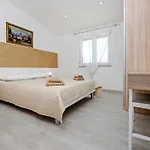 Vanesa Διαμέρισμα Ρόβινι