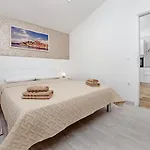 Vanesa *