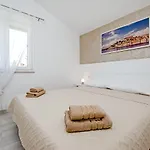 Vanesa Διαμέρισμα Ρόβινι